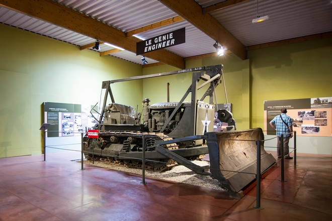 Bulldozer D7 Caterpillar Bayeux