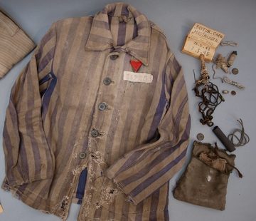 Deportation uniform