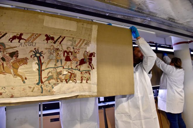 Bayeux Tapestry conservation